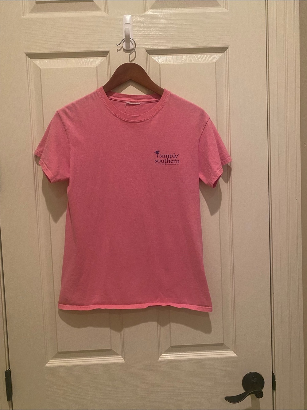 Simply Southern Pink Pocket-Logo Short Sleeve Tee